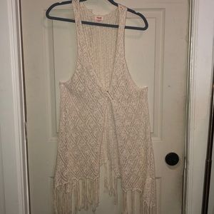 Knitted vest